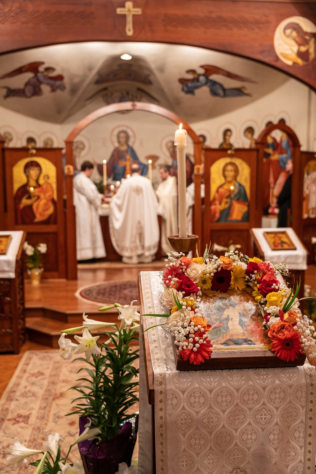 Icon of resurrection during Paschal liturgy