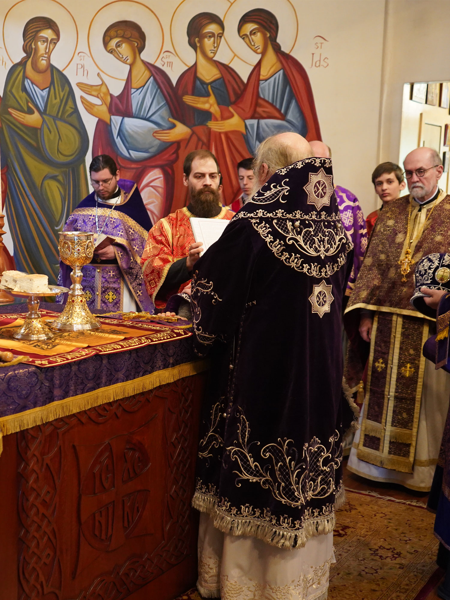  hb-dn-cyril-ordination-gallery6