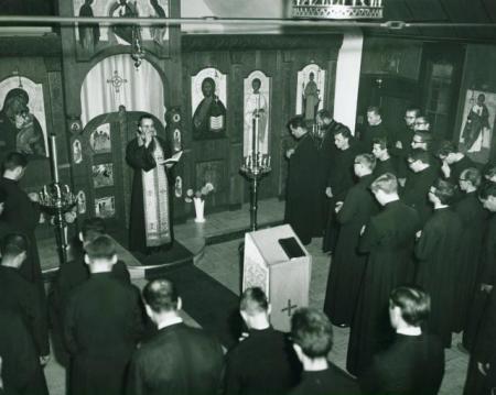 Maria Struve’s iconography adorned the iconostasis and walls of the old chapel at St. Vladimir’s Seminary (photo: ca.1960s)