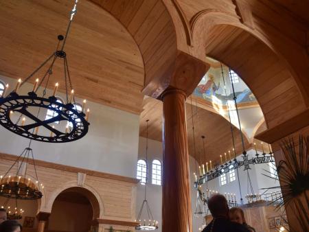 Andrew-Gould-Church-interior